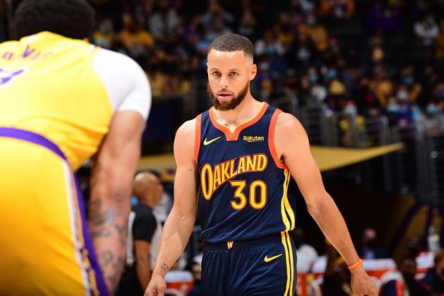 开云APP-面对窒息围剿射下37分 无解库里险些掀翻卫冕冠军