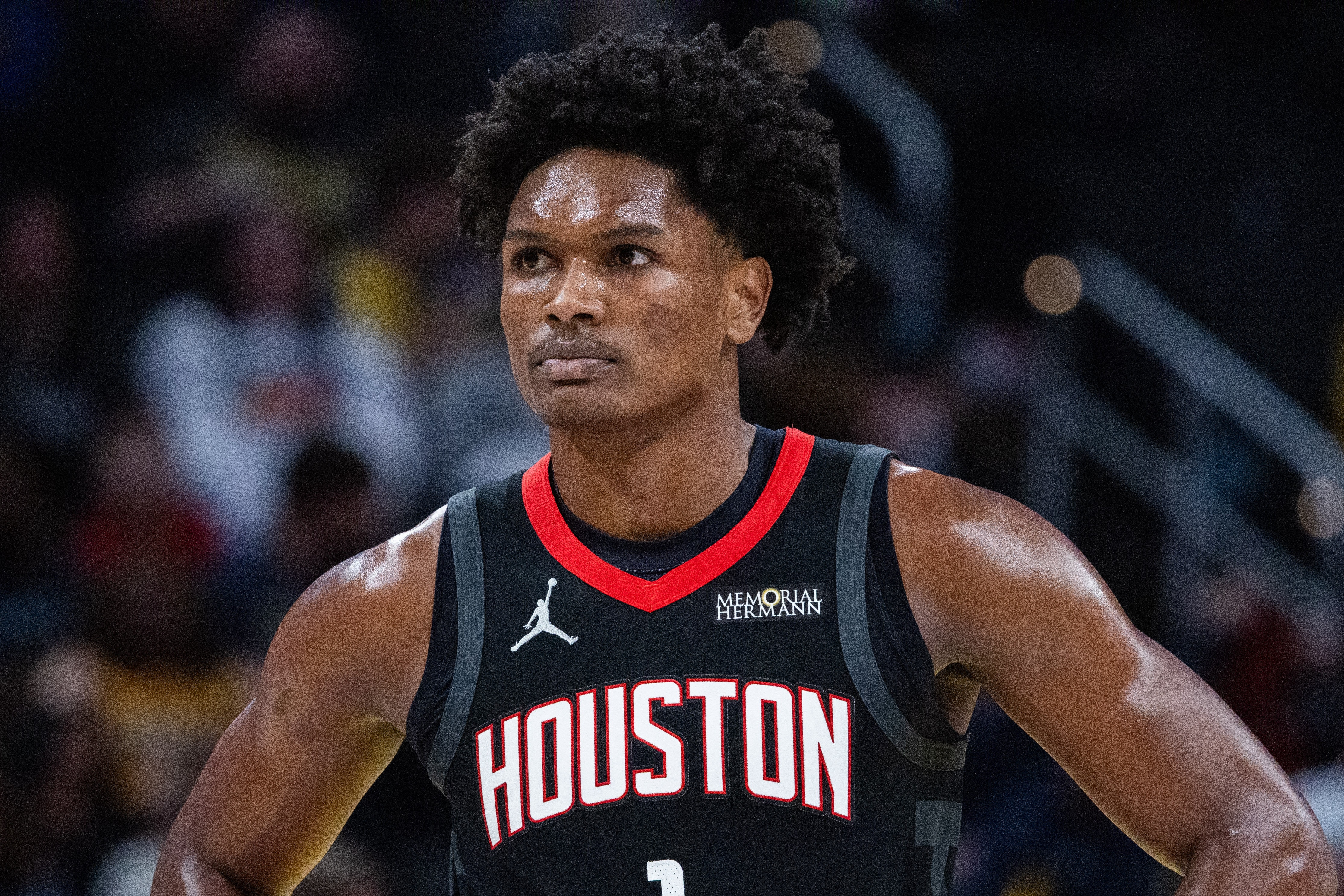 开云下载-阿门：与昔日并肩战斗的队友交手 真的很有趣 我对他们充满敬意